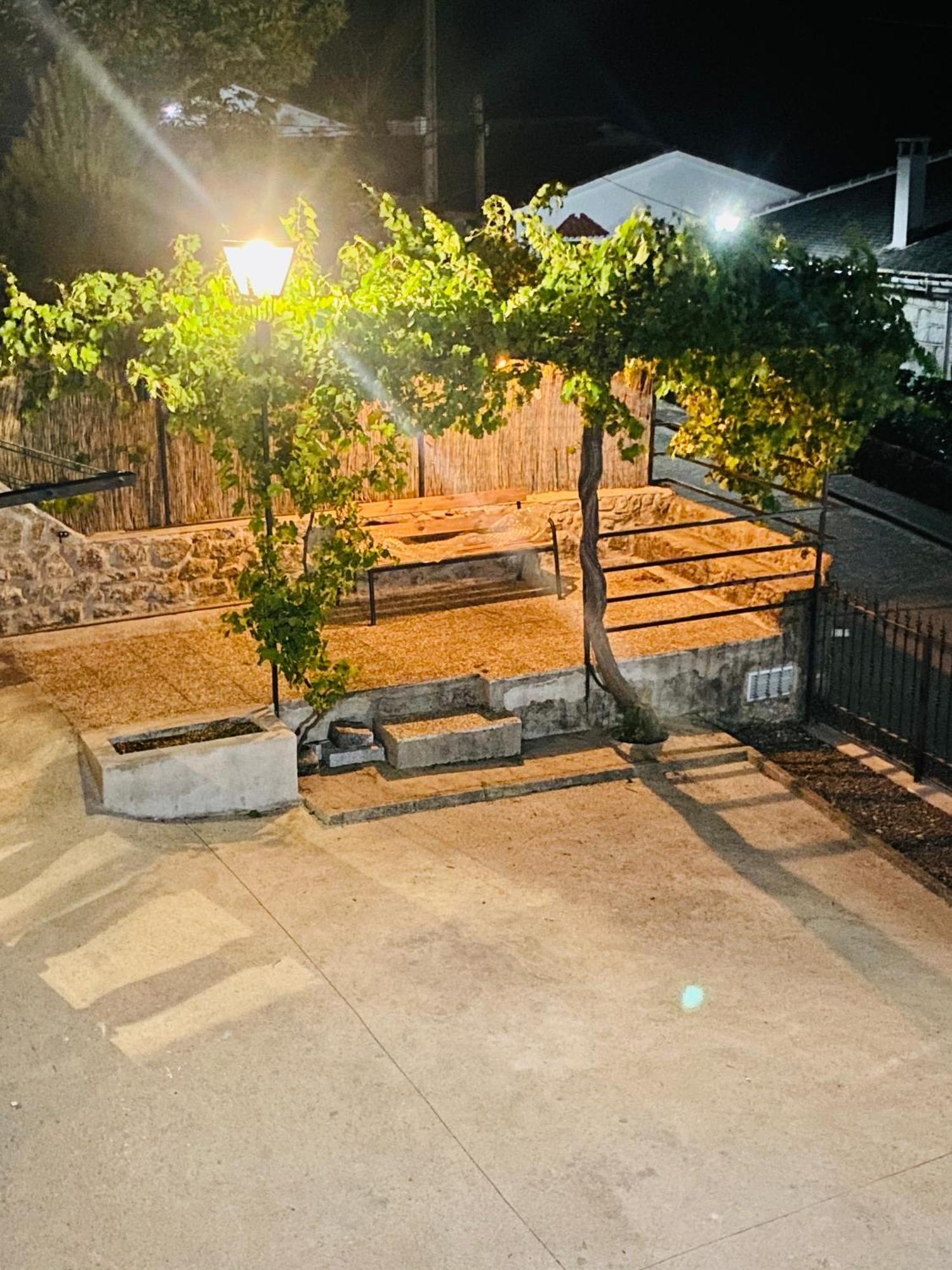 El 42 Mijares Villa Luaran gambar